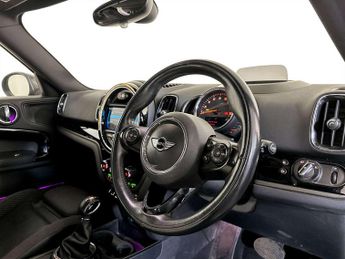 MINI Countryman 1.5 7.6kWh Cooper SE SUV 5dr Petrol Plug-in Hybrid Auto ALL4 Eur