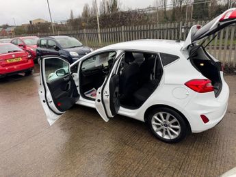 Ford Fiesta 1.0T EcoBoost Titanium Euro 6 (s/s) 5dr