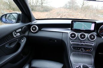 Mercedes-Benz C Class 2.0 C300d AMG Line Night Edition (Premium) Saloon 4dr Diesel G-T