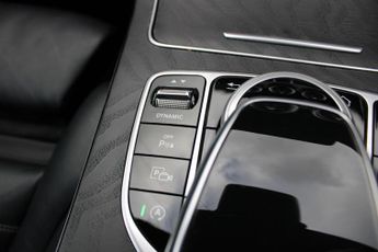 Mercedes-Benz C Class 2.0 C300d AMG Line Night Edition (Premium) Saloon 4dr Diesel G-T