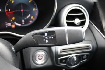 Mercedes-Benz C Class 2.0 C300d AMG Line Night Edition (Premium) Saloon 4dr Diesel G-T