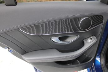 Mercedes-Benz C Class 2.0 C300d AMG Line Night Edition (Premium) Saloon 4dr Diesel G-T