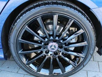 Mercedes-Benz C Class 2.0 C300d AMG Line Night Edition (Premium) Saloon 4dr Diesel G-T