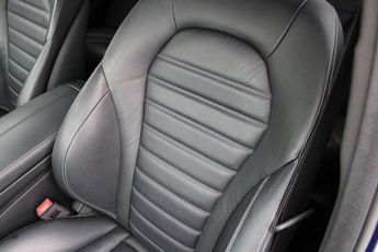 Mercedes-Benz C Class 2.0 C300d AMG Line Night Edition (Premium) Saloon 4dr Diesel G-T