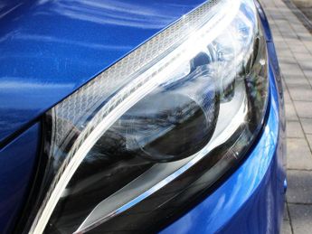 Mercedes-Benz C Class 2.0 C300d AMG Line Night Edition (Premium) Saloon 4dr Diesel G-T