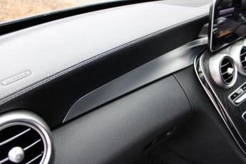 Mercedes-Benz C Class 2.0 C300d AMG Line Night Edition (Premium) Saloon 4dr Diesel G-T