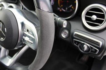 Mercedes-Benz C Class 2.0 C300d AMG Line Night Edition (Premium) Saloon 4dr Diesel G-T