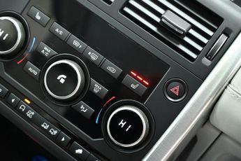 LAND ROVER DISCOVERY SPORT 2.0 TD4 HSE SUV 5dr Diesel Auto 4WD Euro 6 (s/s) (180 ps) +FREE 