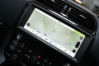 JAGUAR F-PACE 2.0 D180 Prestige SUV 5dr Diesel Auto AWD Euro 6 (s/s) (180 ps) 