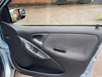 Toyota Yaris 1.3 VVT-i T Spirit 5dr