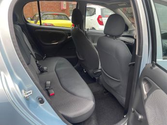 Toyota Yaris 1.3 VVT-i T Spirit 5dr