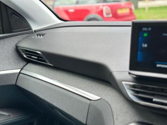 Peugeot 3008 1.2 PureTech Allure Premium EAT Euro 6 (s/s) 5dr