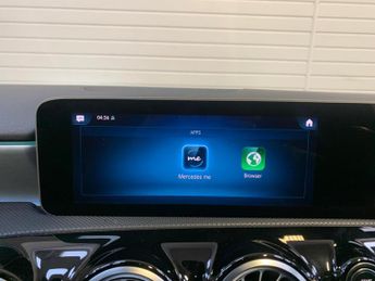 Mercedes-Benz A Class 2.0 A200d AMG Line (Premium) 8G-DCT Euro 6 (s/s) 5dr