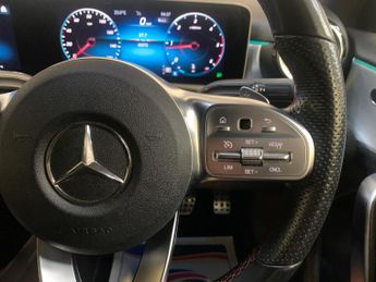 Mercedes-Benz A Class 2.0 A200d AMG Line (Premium) 8G-DCT Euro 6 (s/s) 5dr