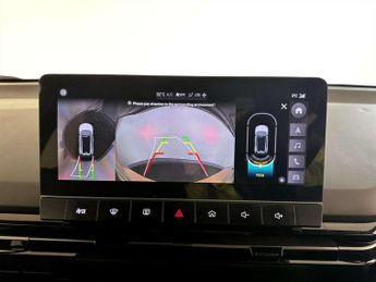 MG MG4 64kWh Trophy Long Range Hatchback 5dr Electric Auto (203 ps)