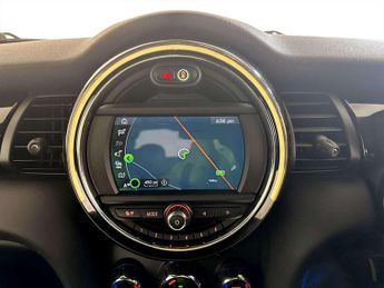 MINI Electric Hatch Cooper SE 32.6kWh Level 2 Hatchback 3dr Electric Auto (184 ps)