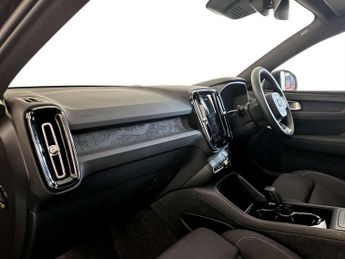 Volvo XC40 Recharge 69kWh Core SUV 5dr Electric Auto (231 ps)