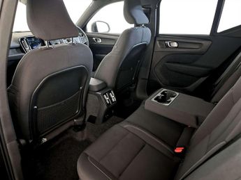 Volvo XC40 Recharge 69kWh Core SUV 5dr Electric Auto (231 ps)