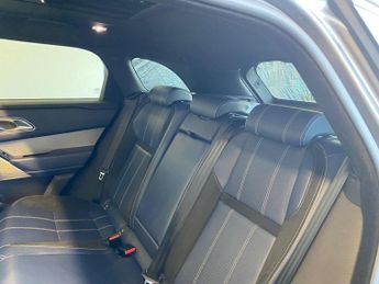 Land Rover Range Rover Velar 2.0 D240 R-Dynamic SE Auto 4WD Euro 6 (s/s) 5dr