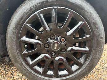 MINI Hatch 1.5 Cooper Auto Euro 6 (s/s) 5dr