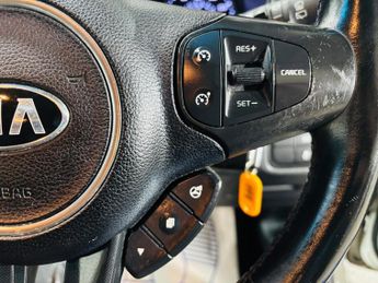 Kia Carens 1.7 CRDi 2 Auto Euro 5 5dr