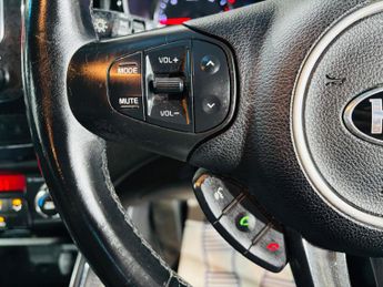 Kia Carens 1.7 CRDi 2 Auto Euro 5 5dr