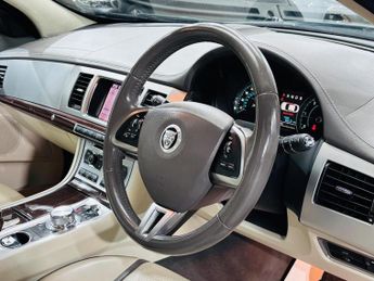 Jaguar XF 2.2d Portfolio Auto Euro 5 (s/s) 4dr