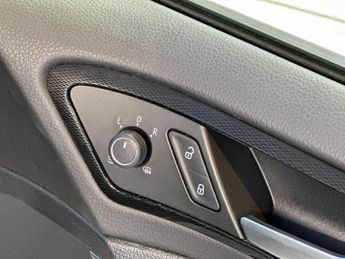 Volkswagen Golf 2.0 TSI BlueMotion Tech GTI Hatchback 5dr Petrol DSG Euro 6 (s/s