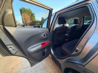 Nissan Juke 1.6 Acenta Premium CVT Euro 5 5dr