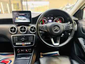 Mercedes-Benz A Class 1.6 A200 Sport (Executive) 7G-DCT Euro 6 (s/s) 5dr