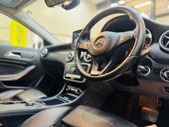 Mercedes-Benz A Class 1.6 A200 Sport (Executive) 7G-DCT Euro 6 (s/s) 5dr