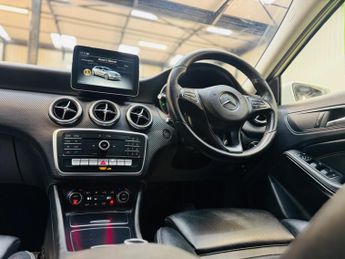 Mercedes-Benz A Class 1.6 A200 Sport (Executive) 7G-DCT Euro 6 (s/s) 5dr