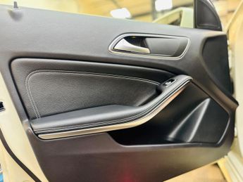 Mercedes-Benz A Class 1.6 A200 Sport (Executive) 7G-DCT Euro 6 (s/s) 5dr