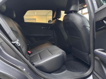 MG MG4 64kWh Trophy Long Range Auto 5dr