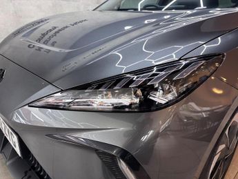 MG MG4 64kWh Trophy Long Range Auto 5dr