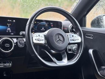 MERCEDES-BENZ A CLASS 1.5 A180d AMG Line