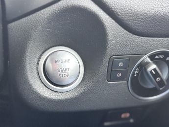 MERCEDES-BENZ GLA 1.6 GLA180 Urban Edition