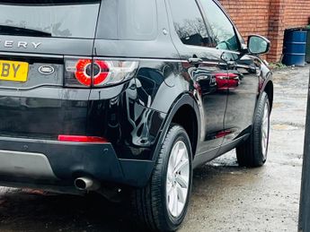 Land Rover Discovery Sport 2.0 TD4 SE Tech Auto 4WD Euro 6 (s/s) 5dr