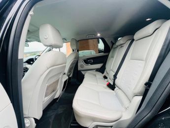 Land Rover Discovery Sport 2.0 TD4 SE Tech Auto 4WD Euro 6 (s/s) 5dr