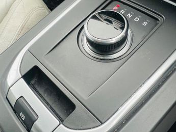 Land Rover Discovery Sport 2.0 TD4 SE Tech Auto 4WD Euro 6 (s/s) 5dr