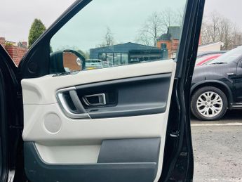 Land Rover Discovery Sport 2.0 TD4 SE Tech Auto 4WD Euro 6 (s/s) 5dr