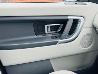 Land Rover Discovery Sport 2.0 TD4 SE Tech Auto 4WD Euro 6 (s/s) 5dr