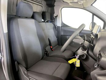 Vauxhall Combo Electric 2300 50kWh Sportive Panel Van 5dr Electric Auto L1 H1 (7.4kW Cha