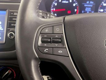 Hyundai i20 1.0 T-GDi SE Hatchback 5dr Petrol Manual Euro 6 (100 ps)