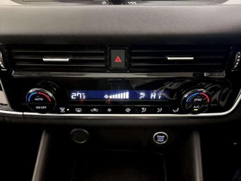 Nissan Qashqai 1.3 DIG-T MHEV N-Connecta SUV 5dr Petrol Hybrid Manual Euro 6 (s