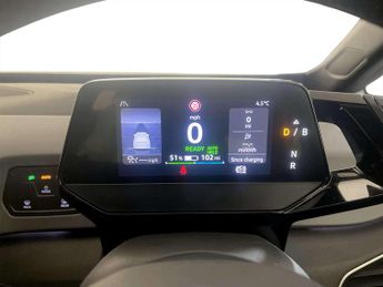 Volkswagen ID.3 Pro 58kWh Life Hatchback 5dr Electric Auto (145 ps)
