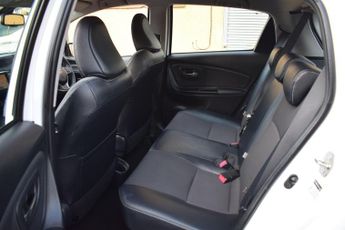 Toyota Yaris 1.5 VVT-h Excel E-CVT Euro 6 5dr (15in Alloy)