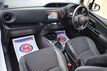 Toyota Yaris 1.5 VVT-h Excel E-CVT Euro 6 5dr (15in Alloy)
