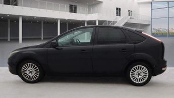 Ford Focus 1.6 Titanium 5dr