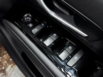Hyundai TUCSONix35 TUCSON ULTIMATE 150PS DCT 48V 22